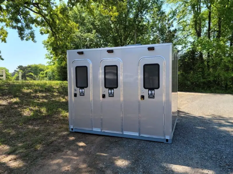 CI 12 3ST D Restroom Trailer Skids